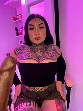 CloeeBeckam online show from 10/08/25, 06:11