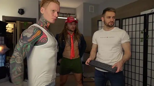 Snapshot of enjoy_me chatting on 11/03/25, 03:35 enjoy me online show from 11/03/25, 03:35