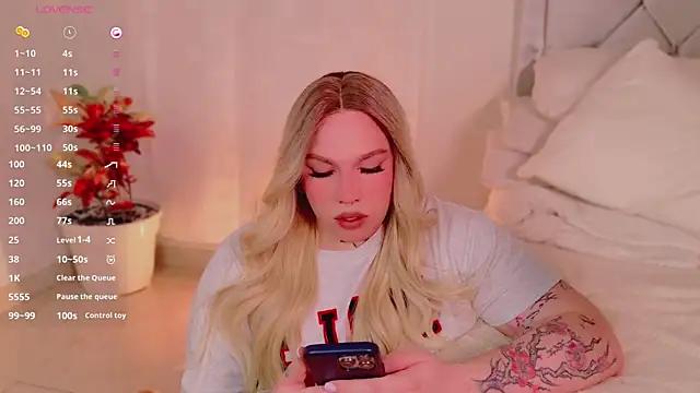 IsabellaFigueredo   online show from 02/02/25, 06:26