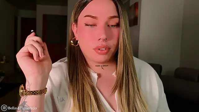 IsabellaFigueredo   online show from 04/18/26, 10:10