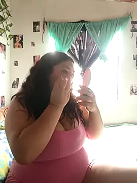 girl milk2 online show from 12/10/24, 12:27