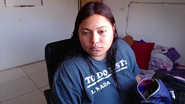 girl milk2 online show from 01/23/25, 01:56