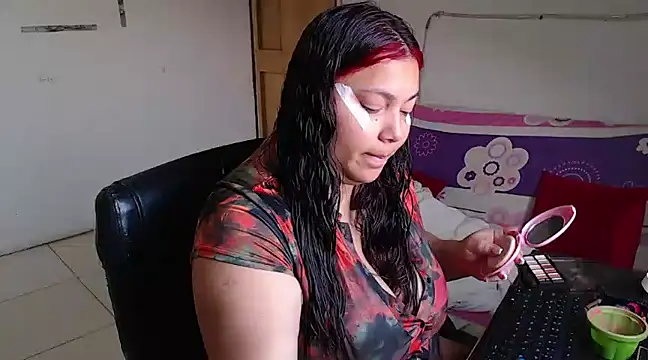 girl milk2 online show from 02/07/25, 12:06