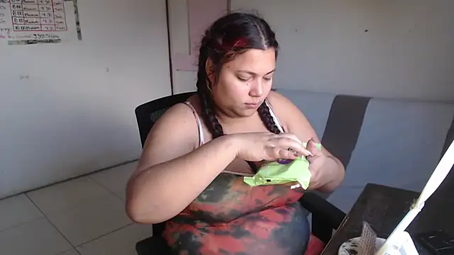 girl milk2 online show from 12/21/25, 05:09