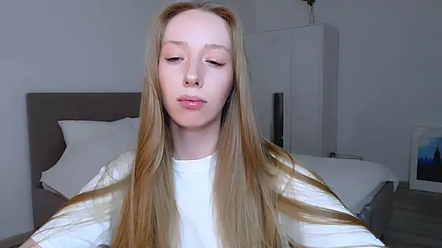 Luna insniity online show from 01/14/25, 02:40