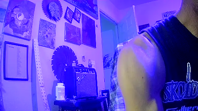 Snapshot of druetrue chatting on 09/18/25, 08:44 druetrue online show from 09/18/25, 08:44