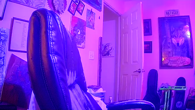 Snapshot of druetrue chatting on 10/17/25, 06:16 druetrue online show from 10/17/25, 06:16