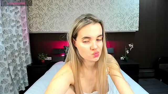 Donna Evans online show from 02/06/25, 03:16