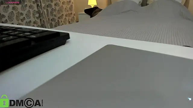 Donna Evans online show from 09/11/25, 12:11