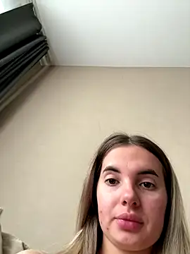 Donna Evans online show from 10/04/25, 02:09