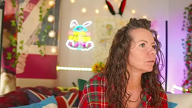 Snapshot of AmicaBentley chatting on 03/28/26, 08:58 AmicaBentley online show from 03/28/26, 08:58