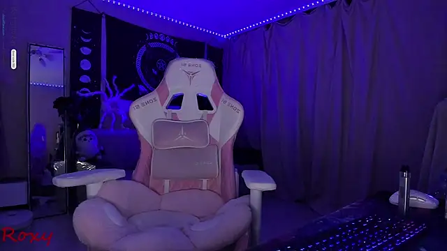 wet dream  online show from 11/15/25, 10:15