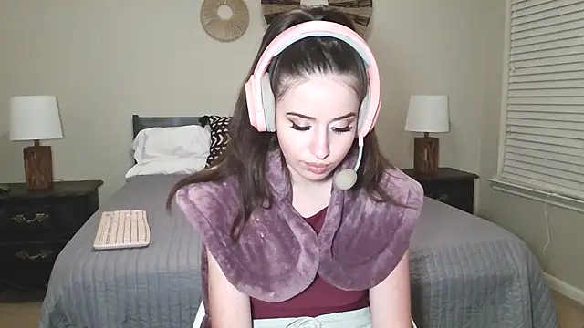 alisonfields online show from 07/17/26, 04:41