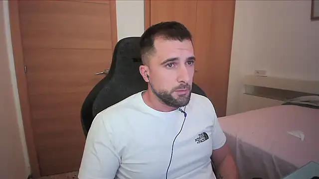 alex877x online show from 10/28/25, 10:41