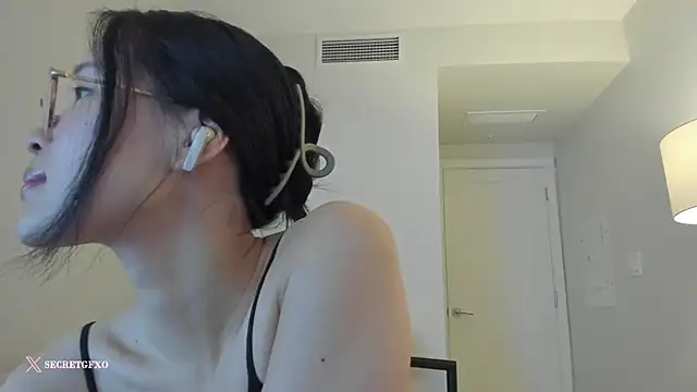 Snapshot of secretgirlfriendxo chatting on 01/29/25, 01:38 secretgirlfriendxo online show from 01/29/25, 01:38