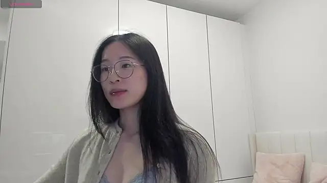 Snapshot of secretgirlfriendxo chatting on 11/29/25, 12:46 secretgirlfriendxo online show from 11/29/25, 12:46