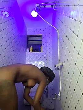 Snapshot of Enkarxx chatting on 03/05/25, 05:29 Enkarxx online show from 03/05/25, 05:29