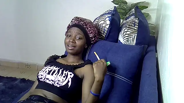 Snapshot of Enkarxx chatting on 11/02/25, 11:56 Enkarxx online show from 11/02/25, 11:56