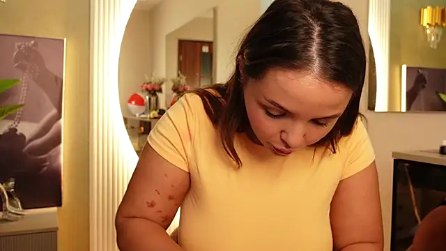 CelesteBailey online show from 10/07/25, 04:42