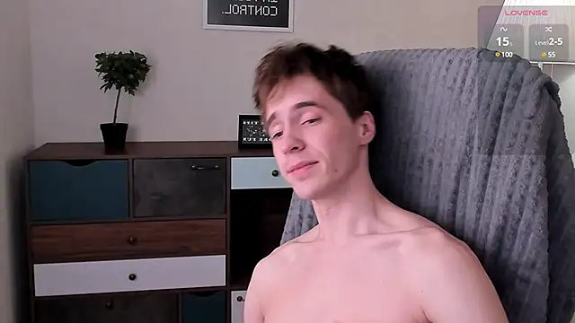 Snapshot of _tokyo_ghoul chatting on 01/10/25, 02:13 tokyo ghoul online show from 01/10/25, 02:13