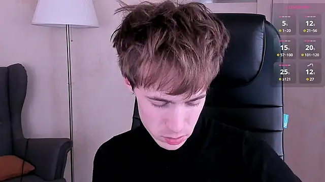 Snapshot of _tokyo_ghoul chatting on 02/08/25, 07:27 tokyo ghoul online show from 02/08/25, 07:27