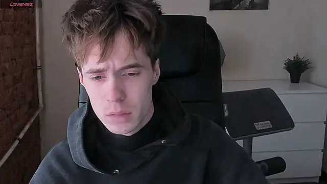 Snapshot of _tokyo_ghoul chatting on 03/14/25, 10:07 tokyo ghoul online show from 03/14/25, 10:07