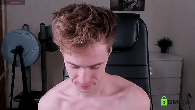 Snapshot of _tokyo_ghoul chatting on 09/21/25, 10:50 tokyo ghoul online show from 09/21/25, 10:50