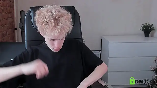  tokyo ghoul online show from 04/24/26, 10:28