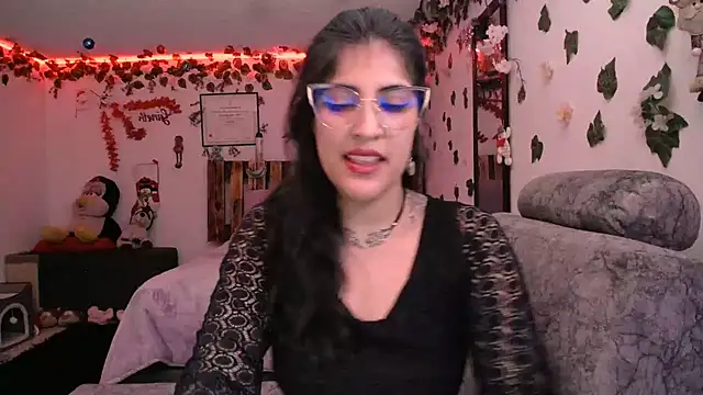 Snapshot of azahar__ziiz chatting on 12/28/24, 05:12 azahar ziiz online show from 12/28/24, 05:12