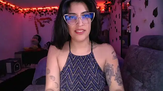 Snapshot of azahar__ziiz chatting on 01/16/25, 01:58 azahar ziiz online show from 01/16/25, 01:58