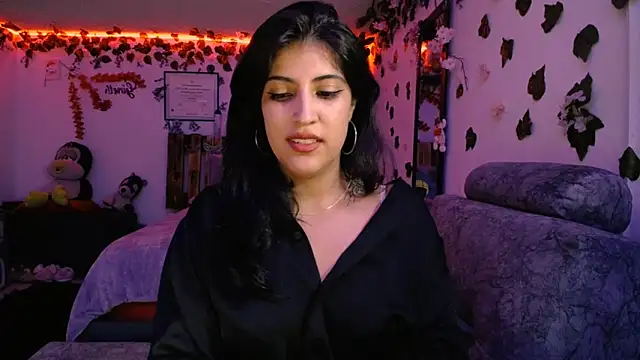 Snapshot of azahar__ziiz chatting on 01/23/25, 10:44 azahar ziiz online show from 01/23/25, 10:44