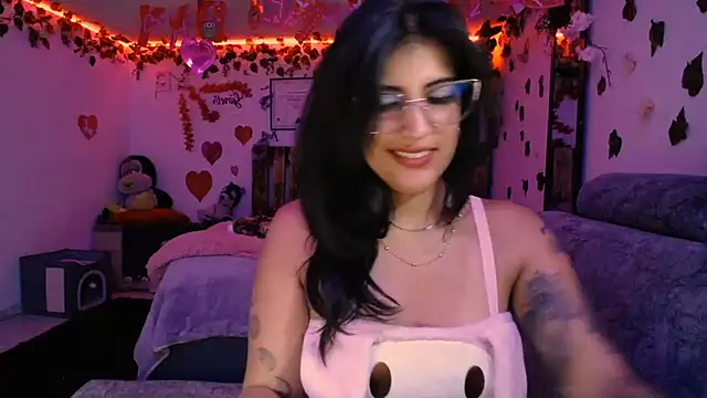 Snapshot of azahar__ziiz chatting on 02/14/25, 12:41 azahar ziiz online show from 02/14/25, 12:41