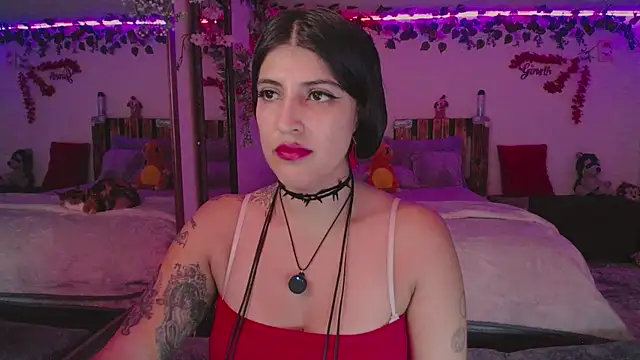 Snapshot of azahar__ziiz chatting on 11/21/25, 10:08 azahar ziiz online show from 11/21/25, 10:08