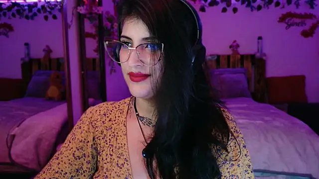 Snapshot of azahar__ziiz chatting on 12/01/25, 10:26 azahar ziiz online show from 12/01/25, 10:26