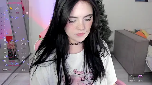 Snapshot of SelenaCute chatting on 12/27/24, 08:13 SelenaCute online show from 12/27/24, 08:13