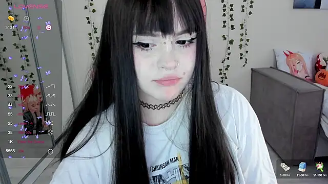 Snapshot of SelenaCute chatting on 02/24/25, 09:43 SelenaCute online show from 02/24/25, 09:43