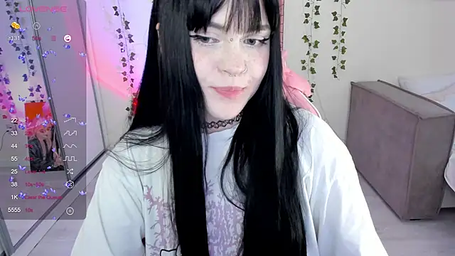 Snapshot of SelenaCute chatting on 03/05/25, 08:10 SelenaCute online show from 03/05/25, 08:10