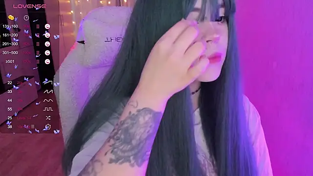 SelenaCute online show from 03/27/26, 05:46