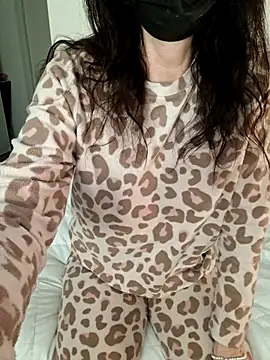 Silvia Zeno online show from 02/19/26, 04:19