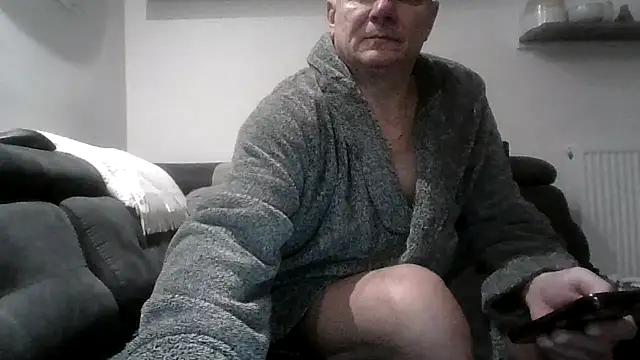 Snapshot of jaaako970 chatting on 11/18/25, 08:24 jaaako970 online show from 11/18/25, 08:24