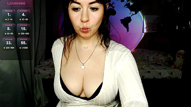 missgenevaonceagain  online show from 10/15/25, 02:55