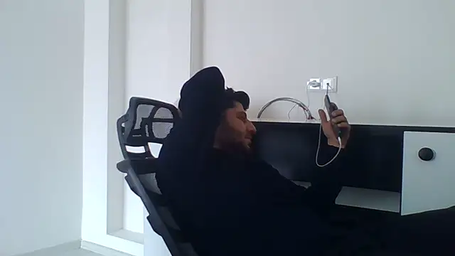 erkekkkadam online show from 01/15/25, 09:56