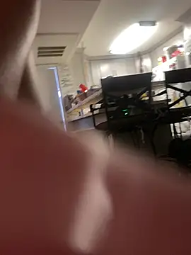 ft2022W online show from 02/06/25, 05:40