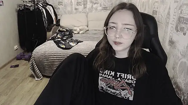 AmeliaKamishiro online show from 12/23/24, 03:33