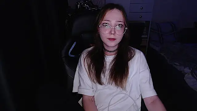 AmeliaKamishiro online show from 11/27/25, 09:33