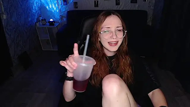AmeliaKamishiro online show from 07/12/26, 09:50