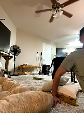 Snapshot of MnM4ever chatting on 11/02/25, 03:31 MnM4ever online show from 11/02/25, 03:31