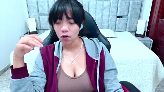 laureentt  online show from 03/09/26, 03:10