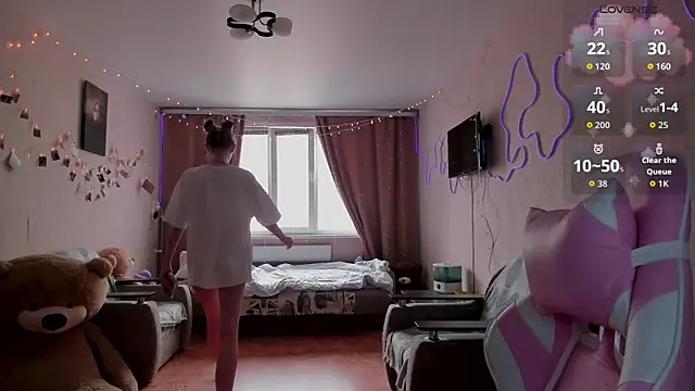 Snapshot of MoonDust chatting on 03/26/26, 11:16 MoonDust online show from 03/26/26, 11:16