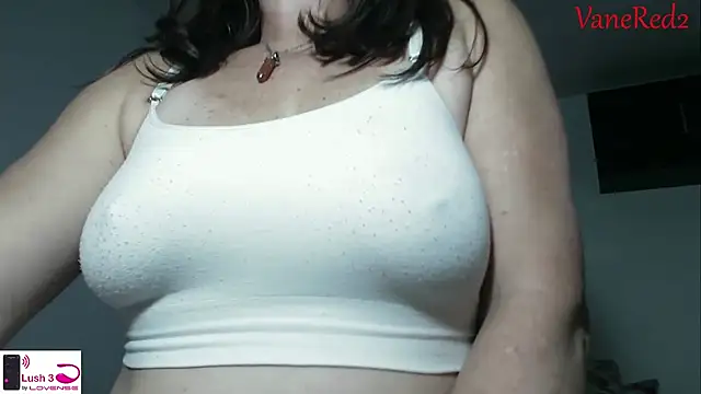 Snapshot of vanered2 chatting on 11/20/25, 02:23 vanered2 online show from 11/20/25, 02:23